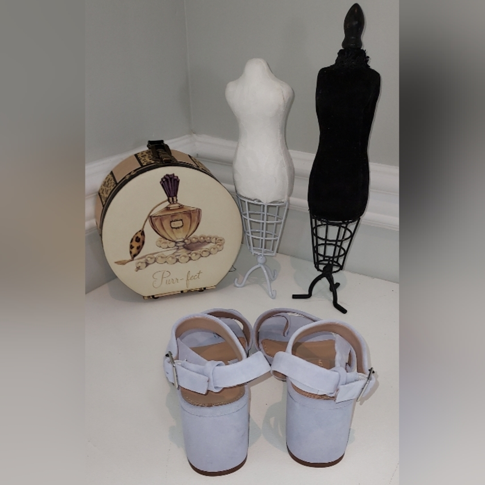 Bcbgeneration Light Blue Toe Loop Sandals - image 4